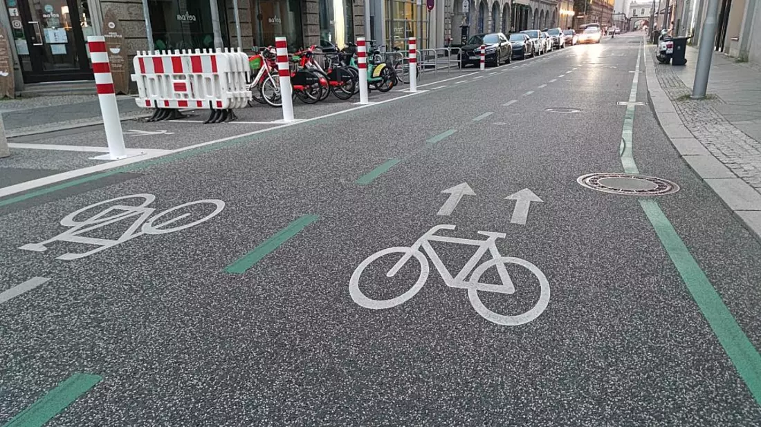Poller an einer Fahrradstraße (Archiv) - Bild: über dts Nachrichtenagentur