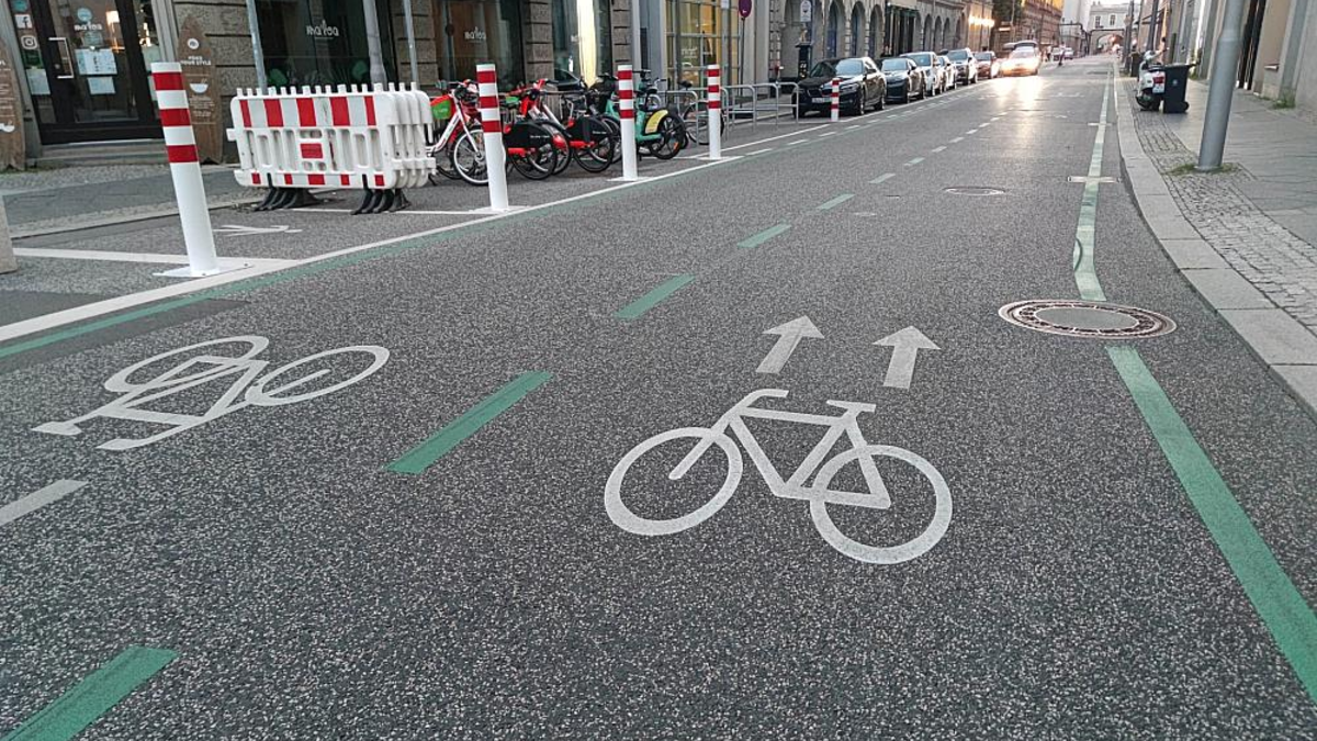 Poller an einer Fahrradstraße (Archiv) - Foto: über dts Nachrichtenagentur