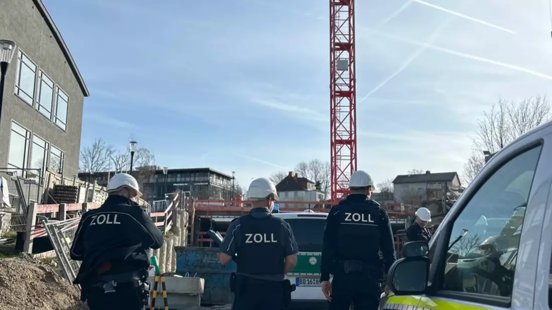 HZA-GI: Schwerpunktkontrollen des Zolls auf Baustellen in ganz Deutschland Auch in Nord-, Ost- und Mittelhessen Verstöße festgestellt - Bild: presseportal.de
