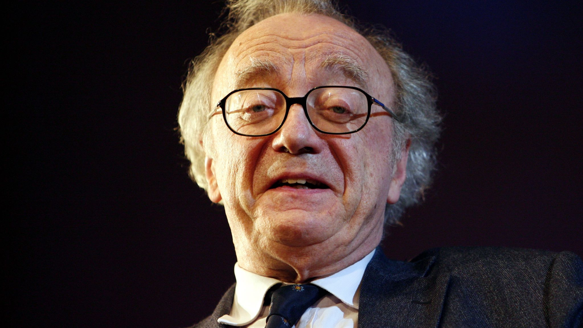 Hatte viel Sinn für Humor: der Pianist Alfred Brendel - hier im Jahr 2008 in Baden-Baden. - Foto: picture alliance / dpa