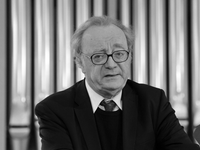 Pianist Alfred Brendel war auch für seinen Humor bekannt. Als Autor schrieb er auch skurrile Gedichte. - Foto: Martin Schutt/dpa-Zentralbild/dpa