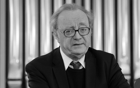 Pianist Alfred Brendel war auch fĂŒr seinen Humor bekannt. Als Autor schrieb er auch skurrile Gedichte. - Foto: Martin Schutt/dpa-Zentralbild/dpa Pianist Alfred Brendel war auch fĂŒr seinen Humor bekannt. Als Autor schrieb er auch skurrile Gedichte. - Foto: Martin Schutt/dpa-Zentralbild/dpa