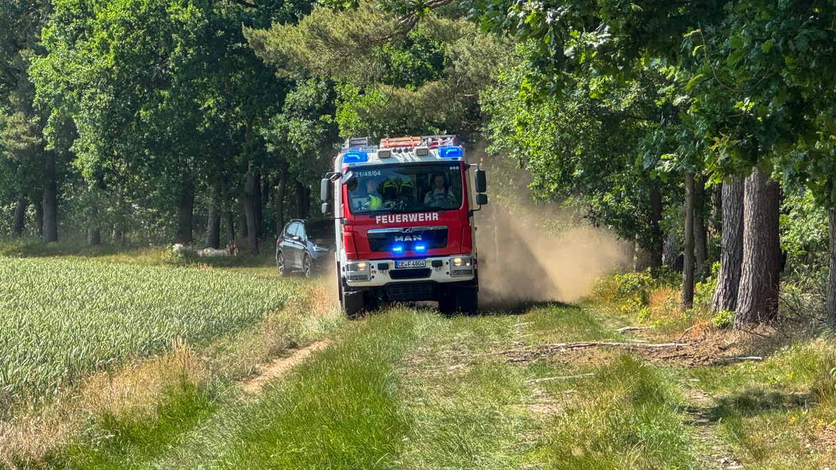 FW Flotwedel: Zwei Brandeinsätze innerhalb von fünf Stunden in Eicklingen - Foto: presseportal.de