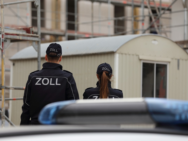 HZA-BS: Bundesweite Schwerpunktprüfung gegen Schwarzarbeit in der Baubranche / Finanzkontrolle Schwarzarbeit des Hauptzollamts Braunschweig kontrolliert Baustellen im gesamten Bezirk - Foto: presseportal.de