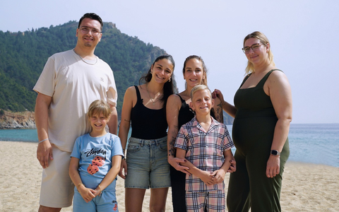 Neue Folgen bei RTLZWEI Diese Büchners - Familientrubel unter Palmen: Zwischen Umbruch, Familienchaos und Neuanfang - Foto: presseportal.de Neue Folgen bei RTLZWEI Diese Büchners - Familientrubel unter Palmen: Zwischen Umbruch, Familienchaos und Neuanfang - Foto: presseportal.de