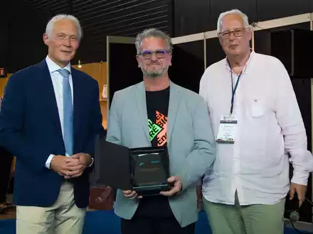 PURE BIO® Energy Drink gewinnt Award - Foto: Pure Bio® Products über pressetext.de