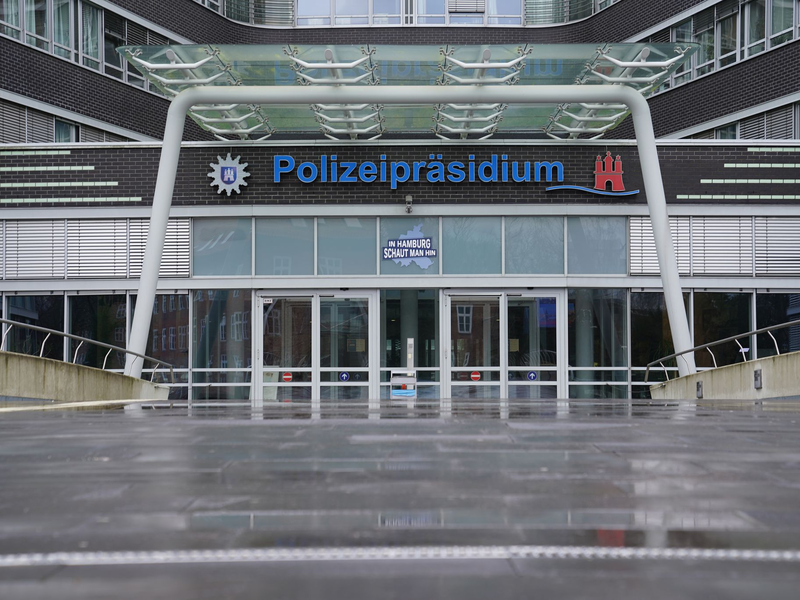 Ein 20-Jähriger wurde wegen Mordes an einem Kind festgenommen. (Symbolbild)  - Foto: Marcus Brandt/dpa