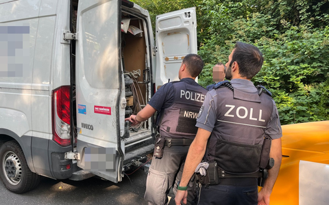 POL-BN: Hauptunfallursachen Drogen und Alkohol im Straßenverkehr und überhöhte Geschwindigkeit im Fokus - Polizei überprüft bei umfangreichen Kontrollen 100 Kraftfahrzeuge - Foto: presseportal.de POL-BN: Hauptunfallursachen Drogen und Alkohol im Straßenverkehr und überhöhte Geschwindigkeit im Fokus - Polizei überprüft bei umfangreichen Kontrollen 100 Kraftfahrzeuge - Foto: presseportal.de