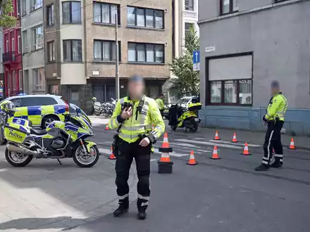 Noch ist nicht klar, wie es zu dem tödlichen Unfall kam. - Foto: Jonas Roosens/Belga/dpa