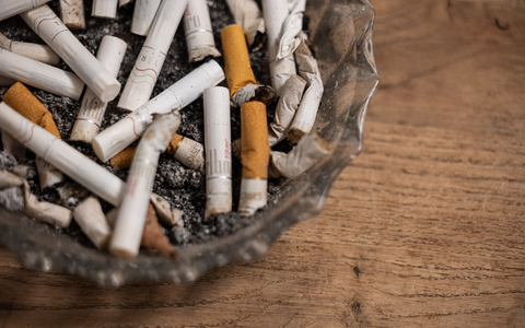 Das Angebot können auch Ex-Raucher in Anspruch nehmen (Symbolbild). - Foto: Hannes P. Albert/dpa