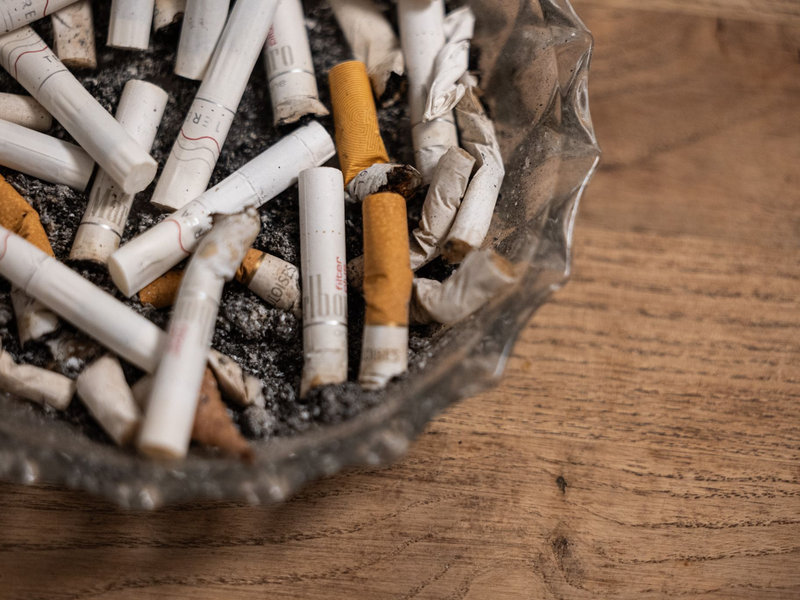 Das Angebot können auch Ex-Raucher in Anspruch nehmen (Symbolbild). - Foto: Hannes P. Albert/dpa