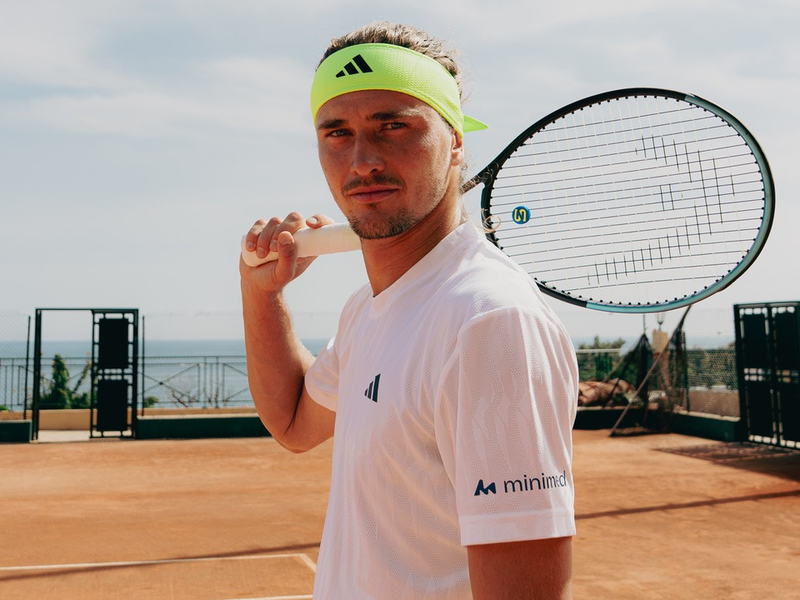 Medtronic Diabetes und Tennisprofi Alexander Zverev setzen sich gemeinsam für ein grenzenloses Leben für Menschen mit Diabetes ein - Foto: presseportal.de