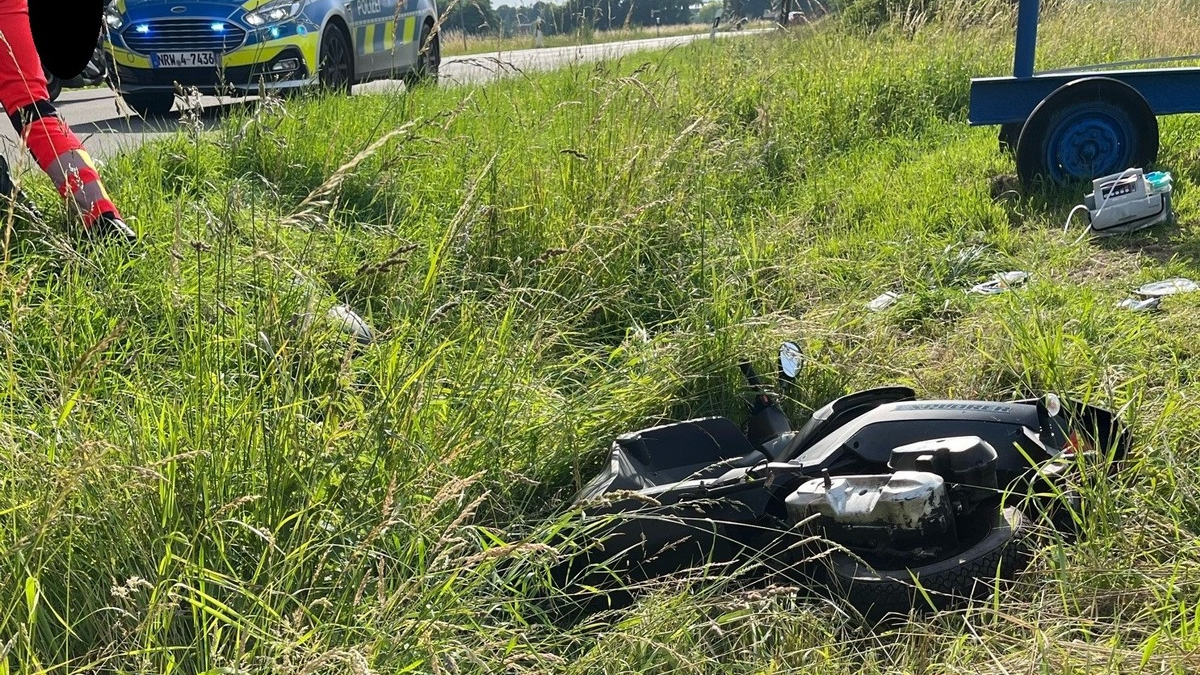 POL-MI: Verkehrsunfall mit schwerverletztem Kleinkraftradfahrer - Foto: presseportal.de
