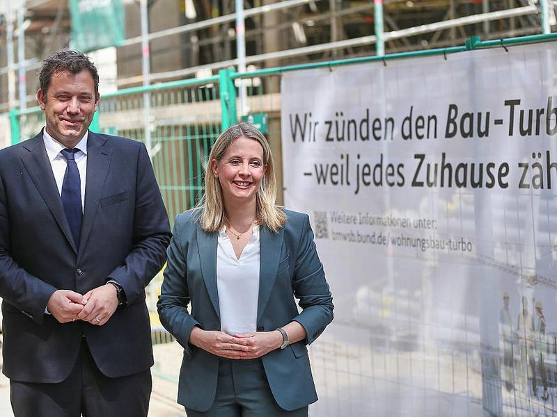 Lars Klingbeil und Verena Hubertz stellen Bau-Turbo vor am 18.06.2025 - Foto: über dts Nachrichtenagentur