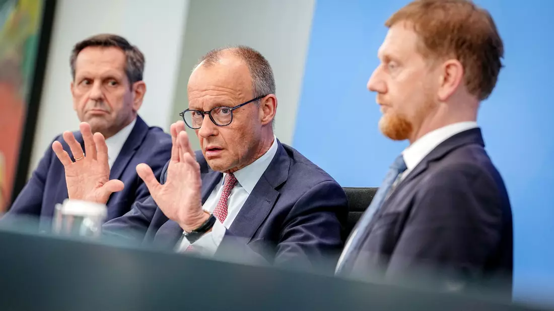 Merz sieht Priorität bei den Kommunen. - Bild: Kay Nietfeld/dpa