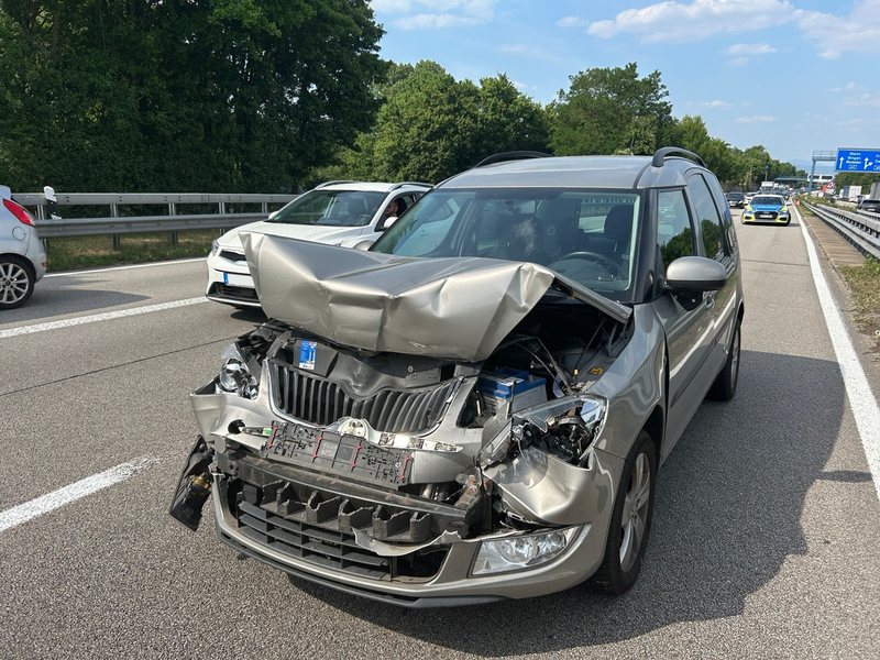 POL-VDMZ: Auffahrunfall auf der BAB63 mit einer verletzten Person - Foto: presseportal.de