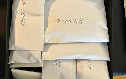 ZOLL-HH: Gemeinsame Pressemitteilung des Zollfahndungsamtes Hamburg und der Staatsanwaltschaft Hannover Verstoß gegen Russland- Embargo mit Luxusfahrzeugen - Foto: presseportal.de