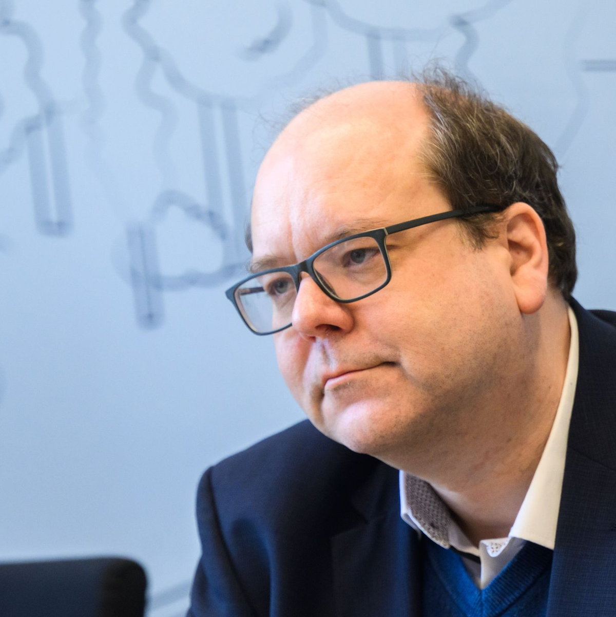 Niedersachsens Umweltminister Christian Meyer (Grüne) sieht keinen Bedarf für weitere Gasförderprojekte. (Archivbild) - Foto: Julian Stratenschulte/dpa