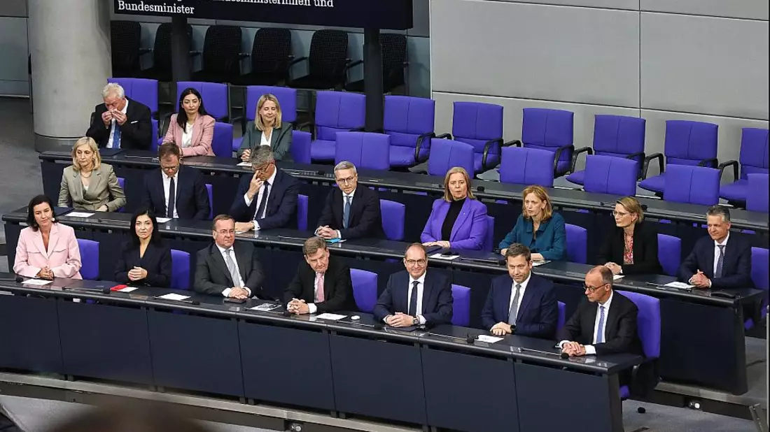 Das neue Kabinett Merz auf der Regierungsbank (Archiv) - Bild: über dts Nachrichtenagentur