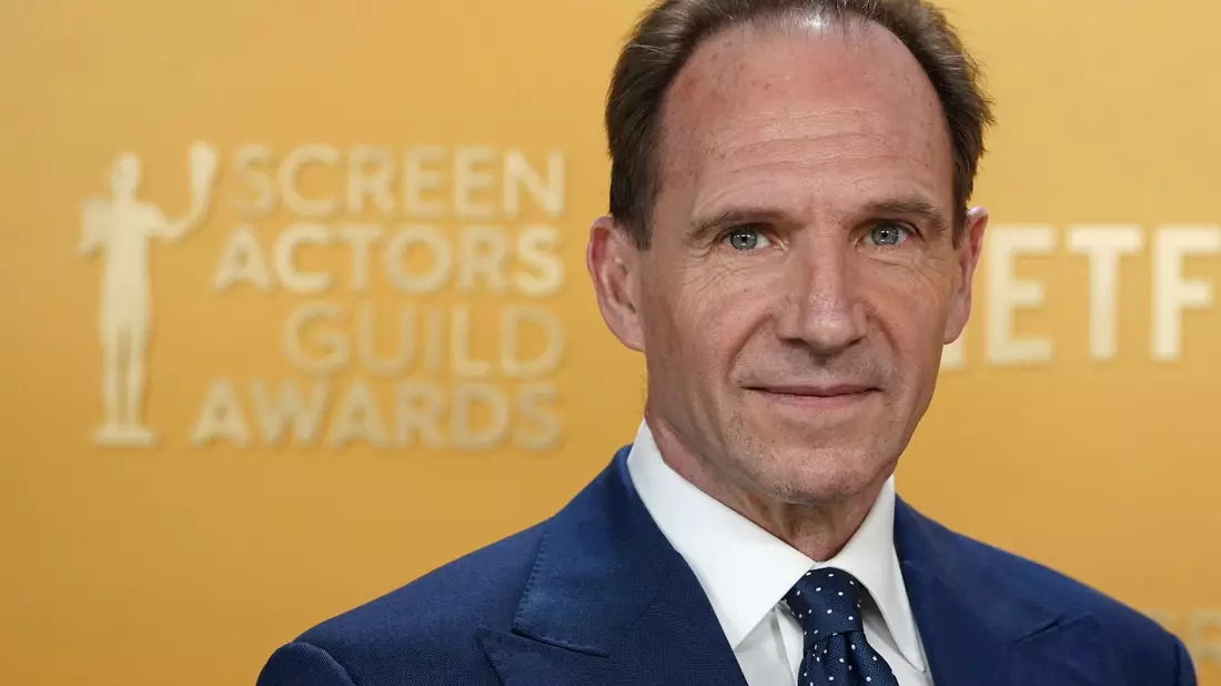 Der Voldemort-Schauspieler trug nach eigenen Angaben in seiner Rolle als Harry-Potter-Bösewicht Strapse am Set. (Archivbild) - Bild: Jordan Strauss/Invision via AP/dpa