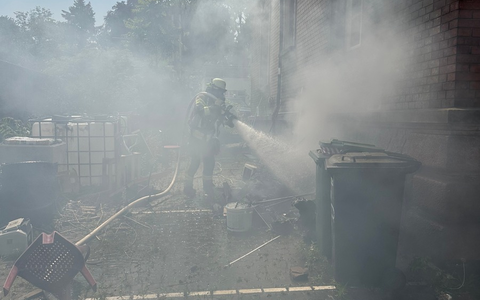 FW Weinheim: Feuer in der Ludwigstraße, schnell unter Kontrolle - Foto: presseportal.de