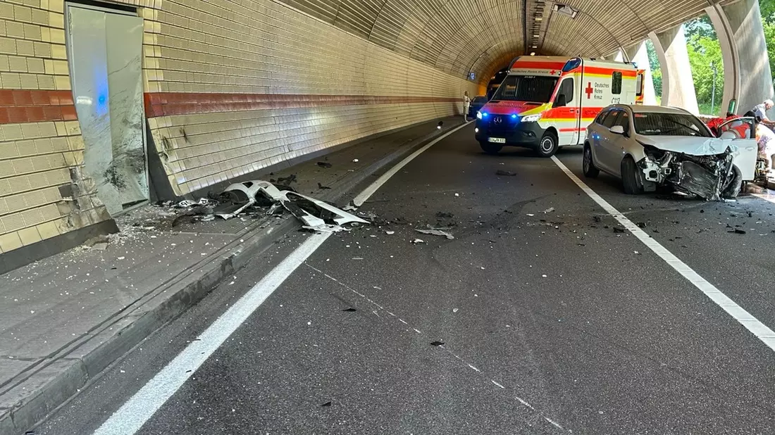 POL-PDLD: Verkehrsunfall mit verletzten Personen - Bild: presseportal.de