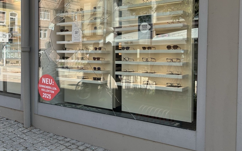 POL-PDPS: Sonnenbrillen bei Einbruch gestohlen - Täter festgenommen - Foto: presseportal.de