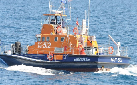 Ein Boot der griechischen Küstenwache. (Archivbild) - Foto: ---/Griechische Küstenwache/dpa