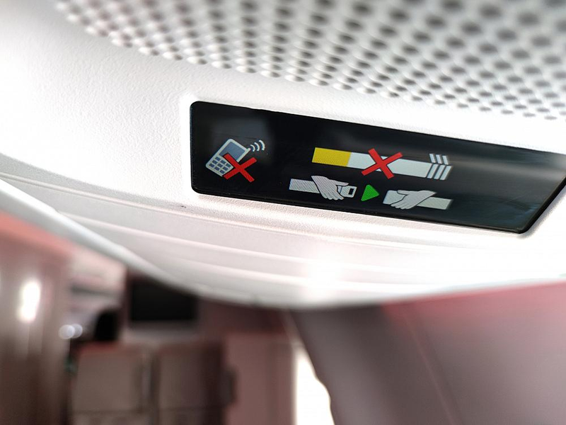 Anzeige in einem Flugzeig (Archiv) - Foto: über dts Nachrichtenagentur