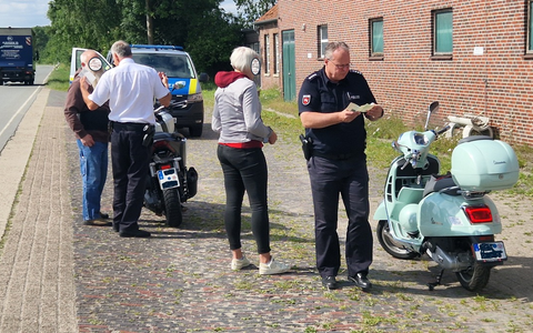 POL-WHV: Landesweiter Verkehrssicherheitstag 2025 - Kontrollaktion mit Schwerpunkt motorisierte Zweiräder - Foto: presseportal.de