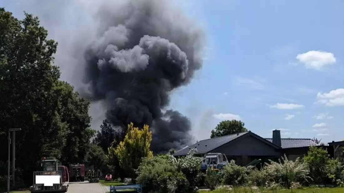 POL-CUX: Garagenbrand in Wanhöden (Foto im Anhang) - Bild: presseportal.de