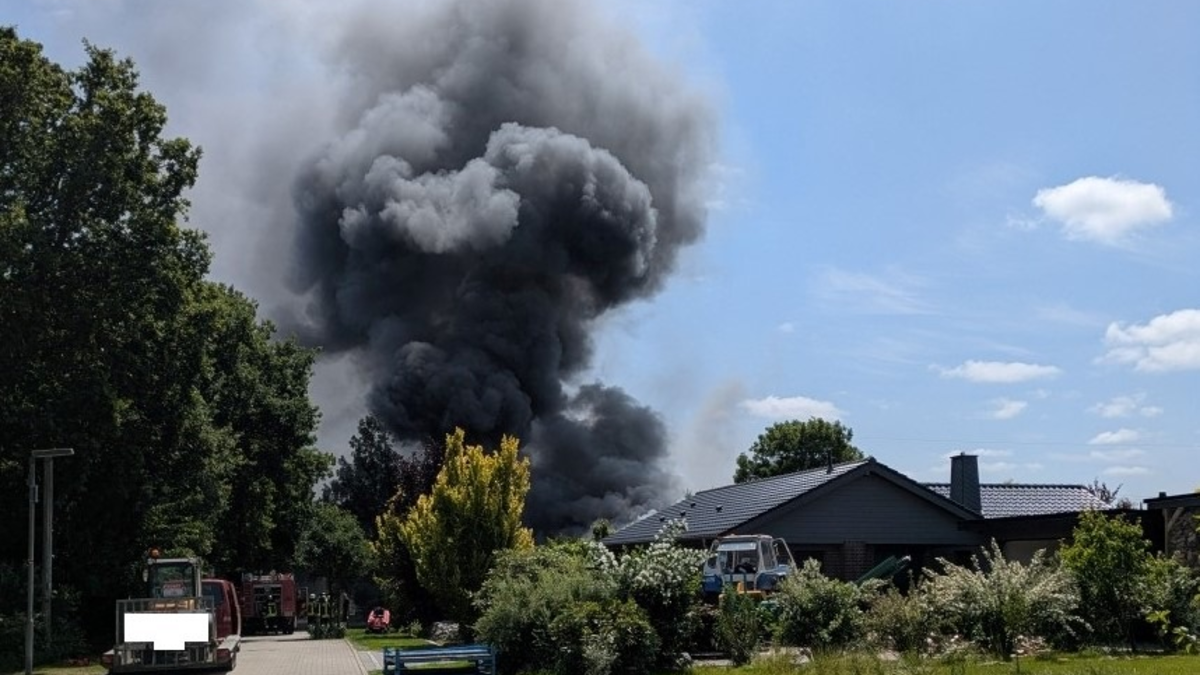POL-CUX: Garagenbrand in Wanhöden (Foto im Anhang) - Foto: presseportal.de
