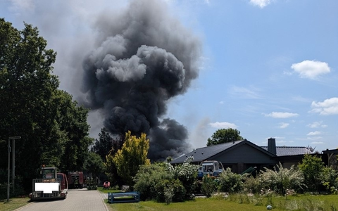 POL-CUX: Garagenbrand in Wanhöden (Foto im Anhang) - Foto: presseportal.de