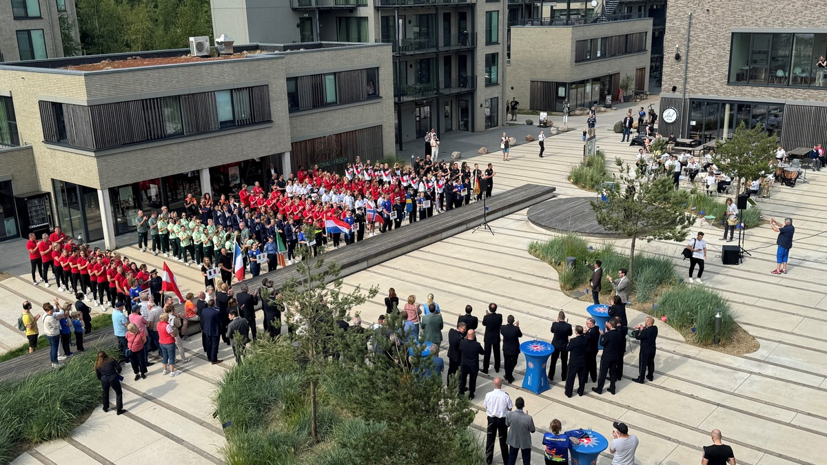 POL-OLD: Erfolgreicher Start der 4. Europäischen Polizeimeisterschaft im Frauenfußball: Sport, Gleichstellung und Gemeinschaft - Foto: presseportal.de