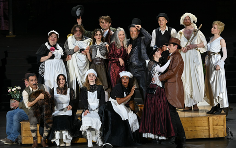 Für den scheidenden Intendanten Jörn Hinkel, der viele Jahre lang an der Spitze der traditionsreichen Festspiele gestanden hat, heißt es in diesem Jahr, Abschied vom Bad Hersfelder Publikum zu nehmen.  - Foto: Uwe Zucchi/dpa