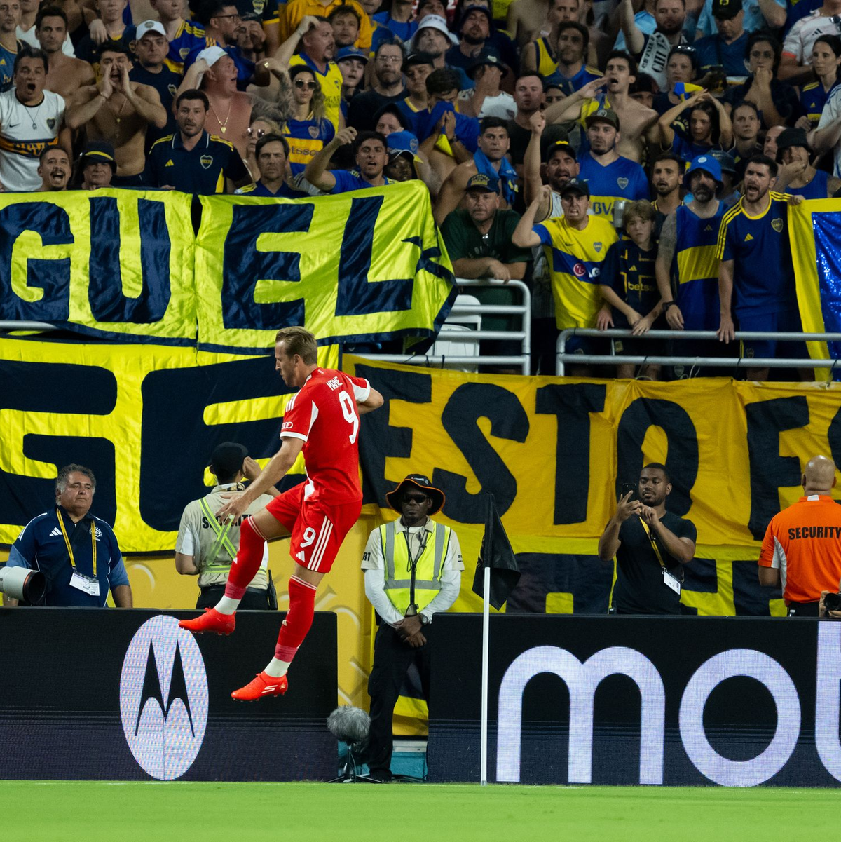Bislang setzte Trainer Vincent Kompany Bayern-Star Jamal Musiala nur als Einwechselspieler. - Foto: Sven Hoppe/dpa