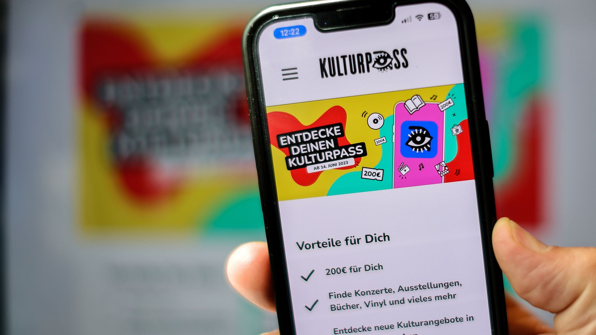 Den Kulturpass für 18-Jährige gab es für zwei Jahrgänge. Jetzt endet das Angebot. (Symbolbild) - Foto: Jan Woitas/dpa