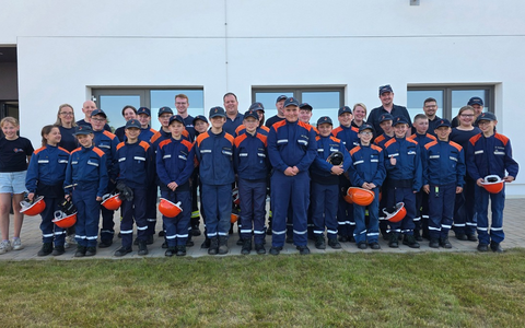 FW Celle: Jugendliche erhalten Jugendflamme Stufe 1 - Foto: presseportal.de