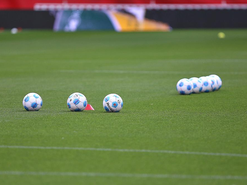 Fußbälle (Archiv) - Foto: über dts Nachrichtenagentur