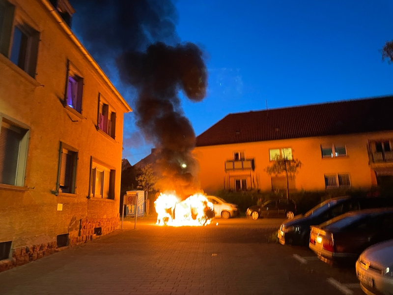 POL-PPWP: Fahrzeugbrand - Foto: presseportal.de