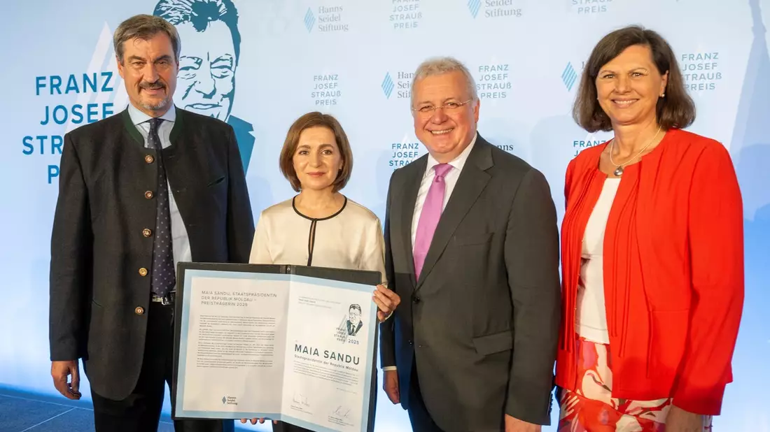 Hanns-Seidel-Stiftung verleiht FJS-Preis an Maia Sandu / Markus Ferber, MdEP: Integrität mit strategischer Weitsicht und einem klaren Bekenntnis zur europäischen Zukunft der Republik Moldau. - Bild: presseportal.de