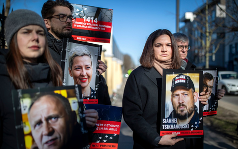 Jahrelang hat die belarussische Oppositionsführerin Swetlana Tichanowskaja für die Freilassung ihres Ehemanns Sergej Tichanowski gekämpft. (Archivbild) - Foto: Mindaugas Kulbis/AP/dpa