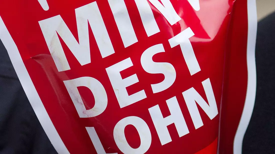 Die Gewerkschaften trommeln für einen deutlich höheren Mindestlohn. (Symbolbild) - Bild: Jens Wolf/dpa