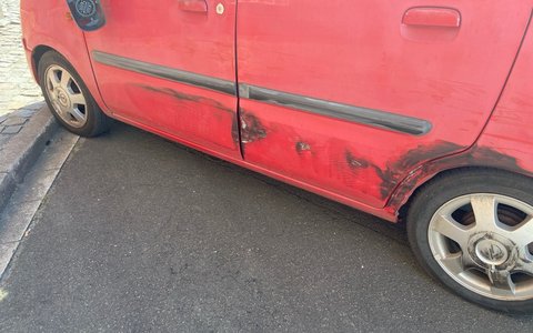 POL-PILEK: Verkehrsunfall mit Gegenverkehr - Mercedes gesucht - Foto: presseportal.de