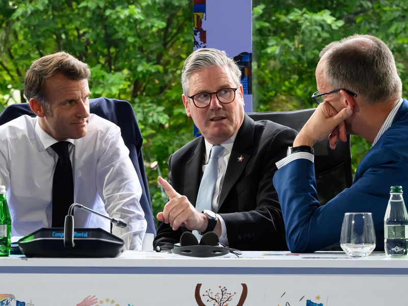 Merz, Macron und Starmer appellieren an Teheran. (Archivbild)  - Foto: Leon Neal/Getty Pool/AP/dpa