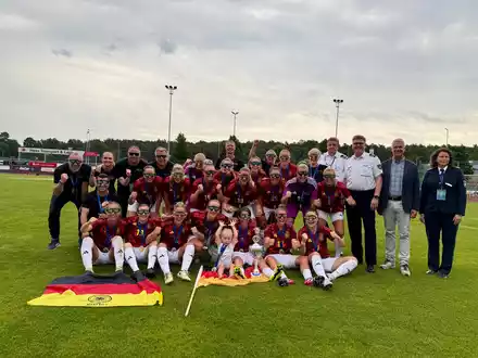 ZPD: Deutsche Polizistinnen verteidigen Titel bei der 4. EPM im Frauenfußball in Lohne - Foto: presseportal.de