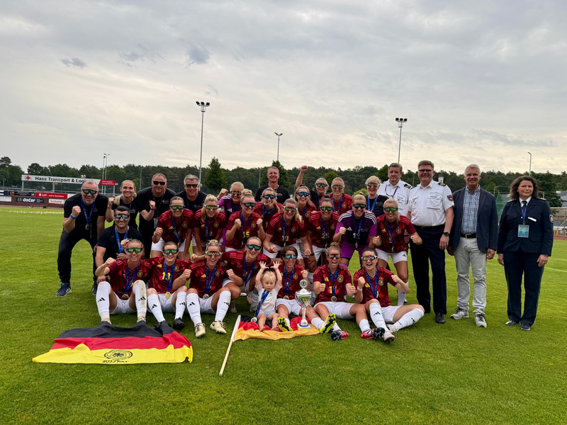 POL-OLD: Deutsche Polizistinnen verteidigen Titel bei der 4. EPM im Frauenfußball in Lohne - Foto: presseportal.de