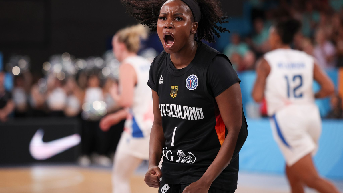 Leonie Fiebich konnte gegen Großbritannien auch mal verschnaufen. - Foto: Christian Charisius/dpa