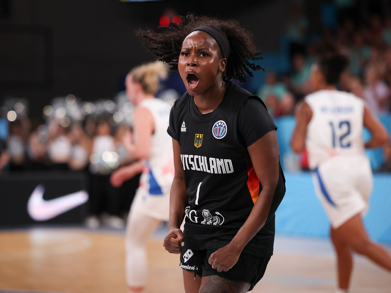 Leonie Fiebich konnte gegen Großbritannien auch mal verschnaufen. - Foto: Christian Charisius/dpa