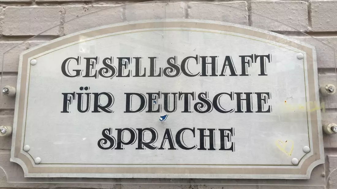 Die Gesellschaft für deutsche Sprache kürt das «Wort des Jahres». (Archivbild) - Bild: Jens Albes/dpa